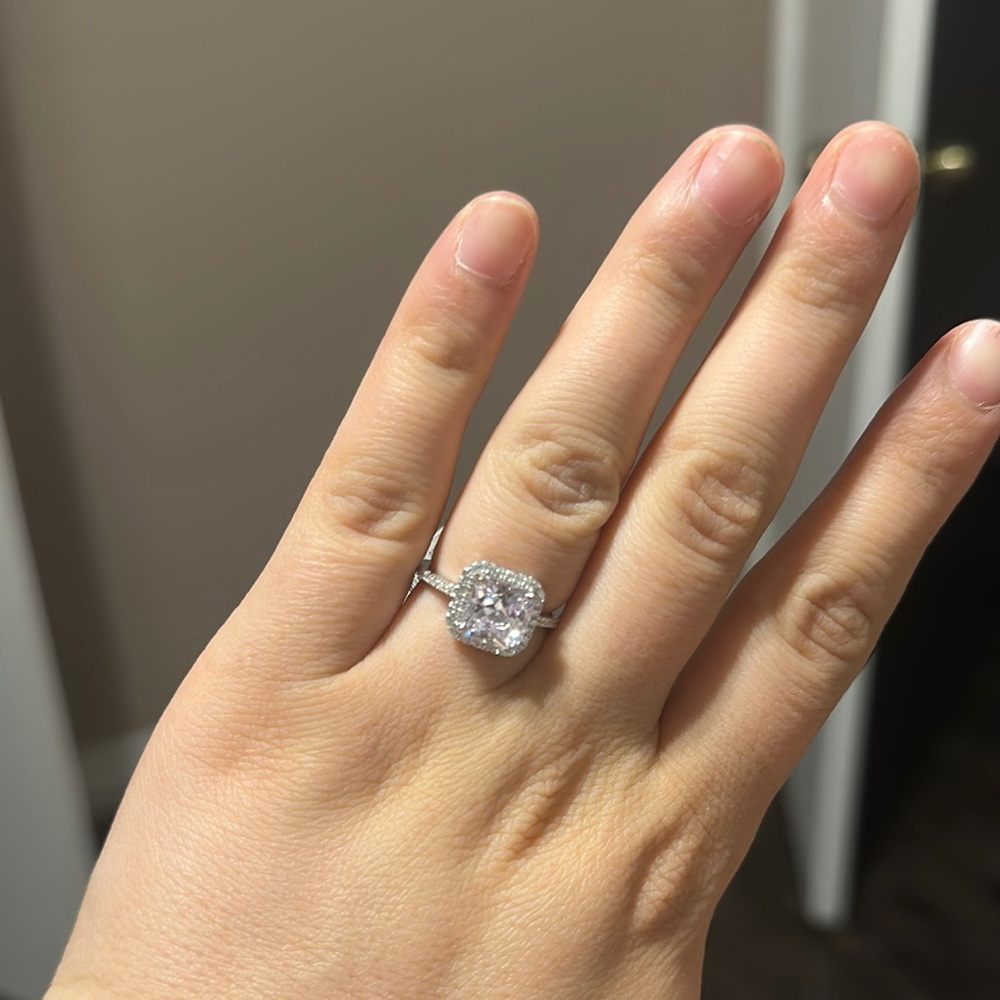 Elegant Silver Ring with Clear Stone